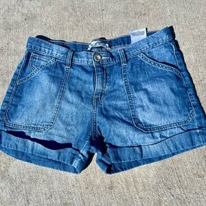 Levi’s Denim Blue Shorts~ Size 4